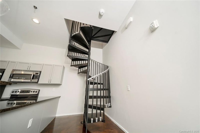 Property image 5 at 2076 Euclid Avenue, Charlotte, NC 28203