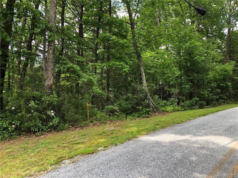 Property image 4 at 90 Sunset Court, Sapphire, NC 28774