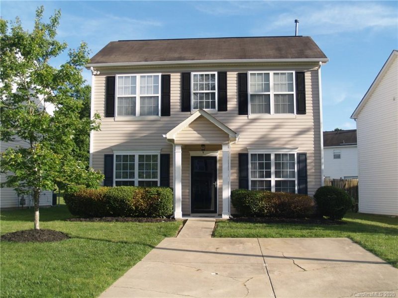 Property image 2 at 1512 Braveheart Lane, Charlotte, NC 28216