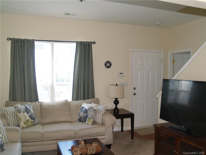 Property image 5 at 1512 Braveheart Lane, Charlotte, NC 28216