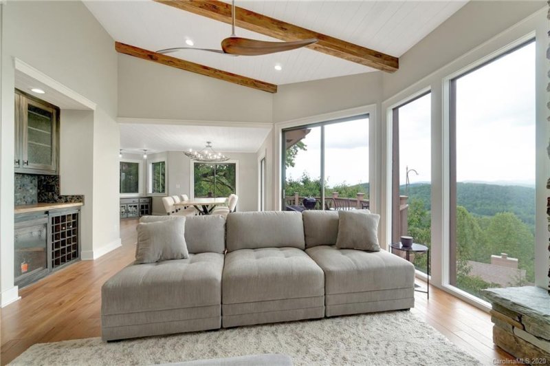 Property image 3 at 165 Country Ridge Road, Hendersonville, NC 28739