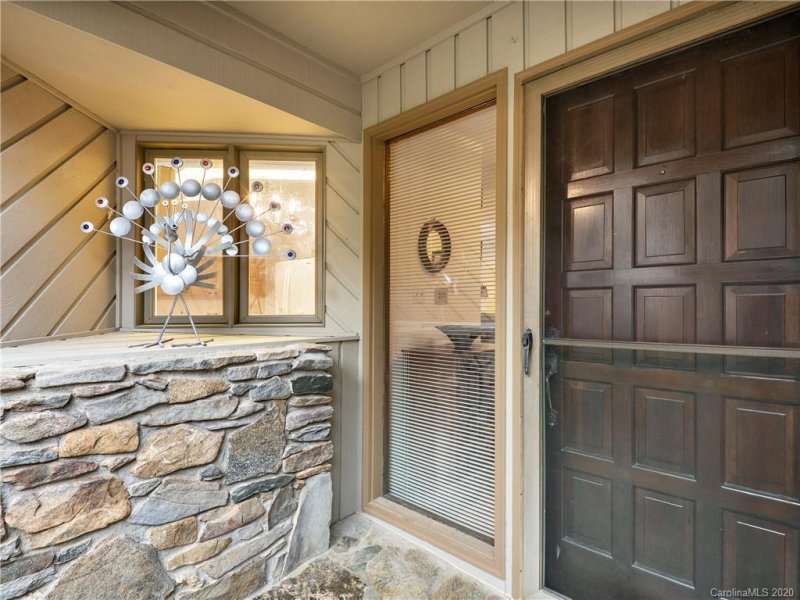 Property image 5 at 602 Timber Lane, Asheville, NC 28804