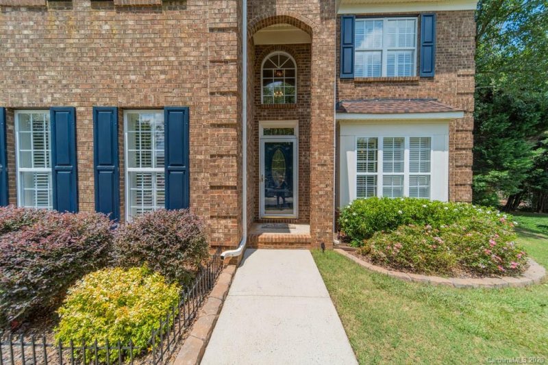 Property image 3 at 9205 Olivia Lane, Charlotte, NC 28277