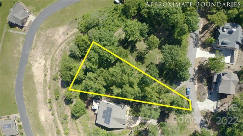 Property image 2 at 25 Acadia Drive, Asheville, NC 28806