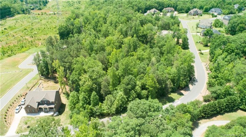 Property image 2 at 397 Swift Creek Cove, Clover, SC 29710