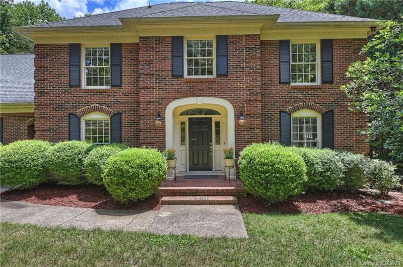 Property image 5 at 6923 Chatford Lane, Charlotte, NC 28210