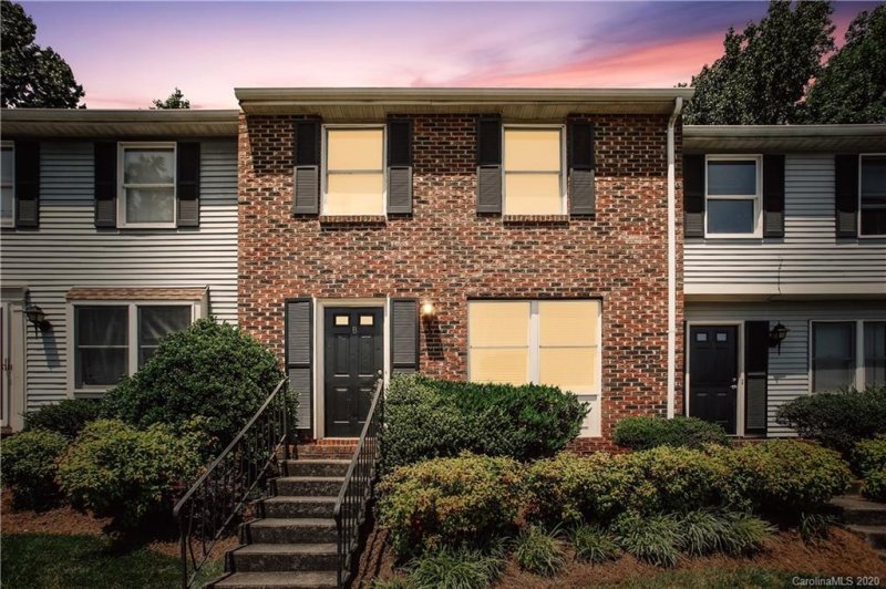 Property image 3 at 9456 Lexington Circle, Charlotte, NC 28213