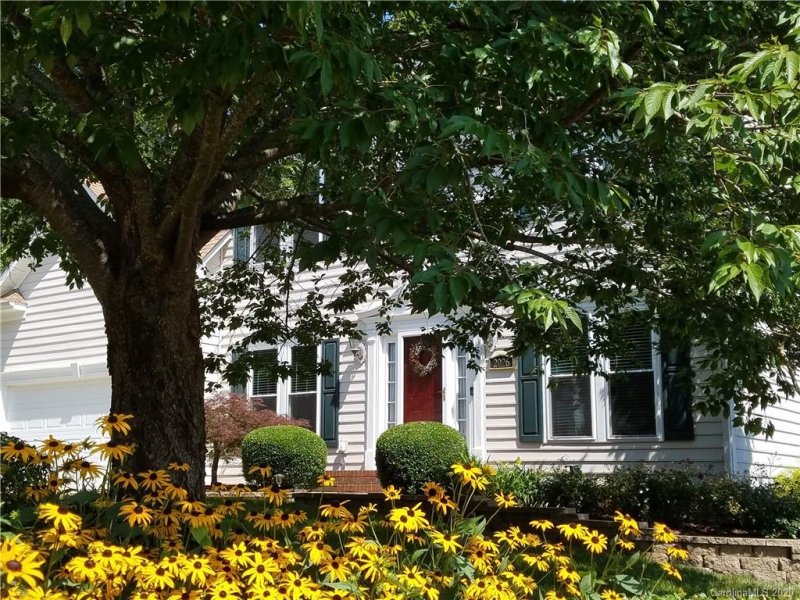 Property image 2 at 2026 Kimbrell Court, Matthews, NC 28105