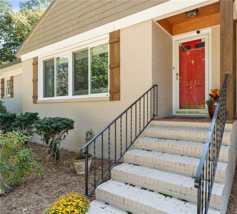 Property image 3 at 1031 15th Avenue, Hickory, NC 28601