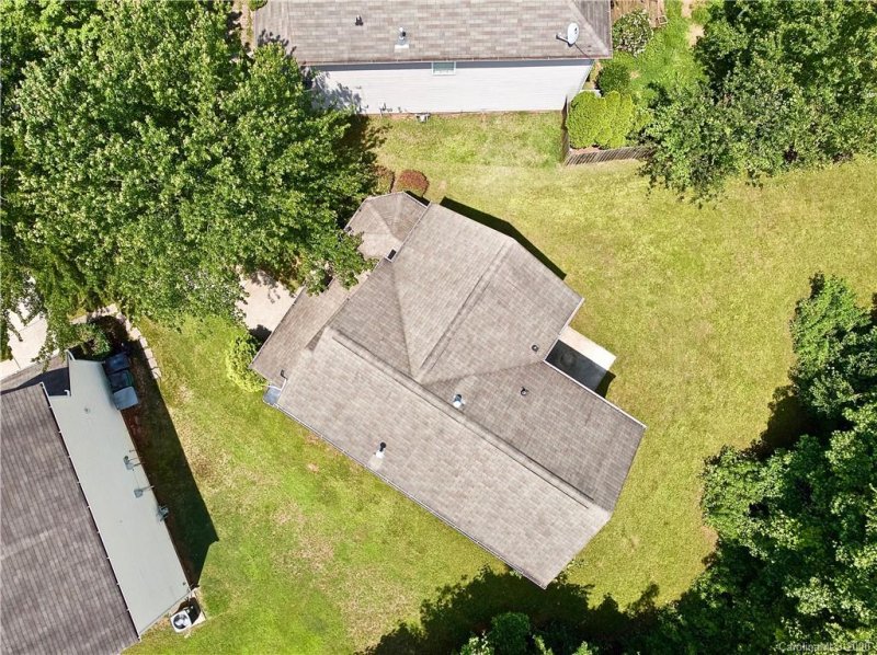 Property image 3 at 3851 Brookchase Lane, Charlotte, NC 28205