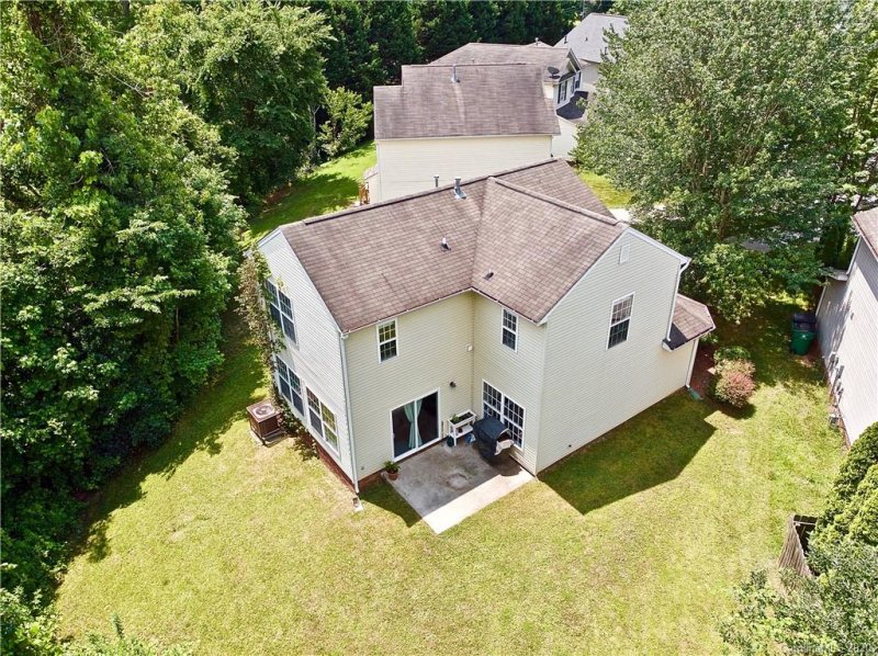 Property image 4 at 3851 Brookchase Lane, Charlotte, NC 28205