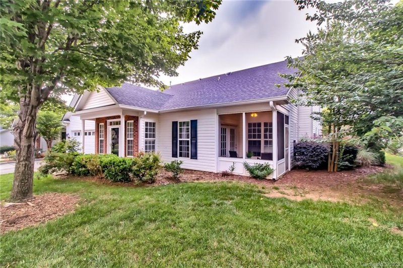 Property image 2 at 9513 Duckhorn Drive, Charlotte, NC 28277