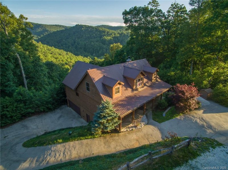 Property image 2 at 109 Damselfly Court, Spruce Pine, NC 28777