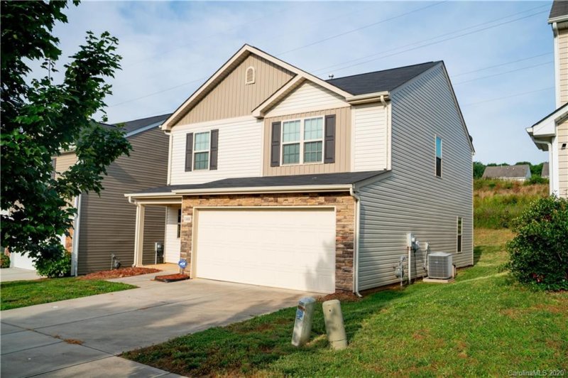 Property image 3 at 11308 Deer Chase Lane, Charlotte, NC 28262