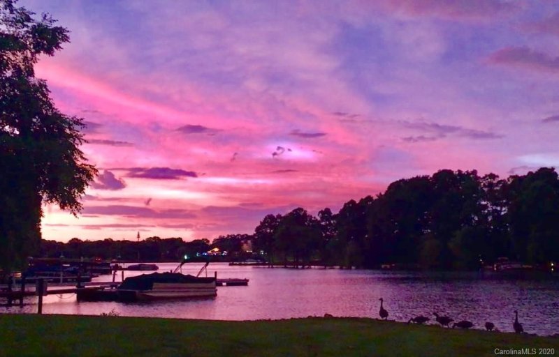 Property image 3 at 103 Pier 33 Drive, Mooresville, NC 28117