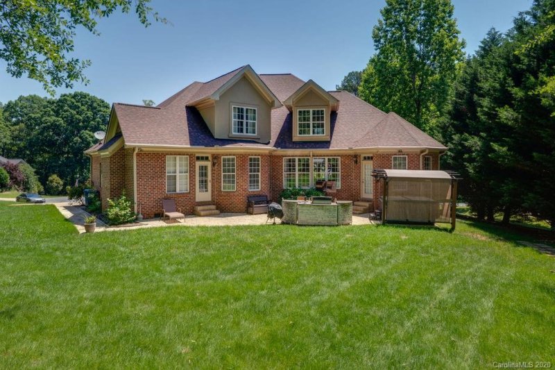 Property image 2 at 221 Lytham Lane, Stanley, NC 28164