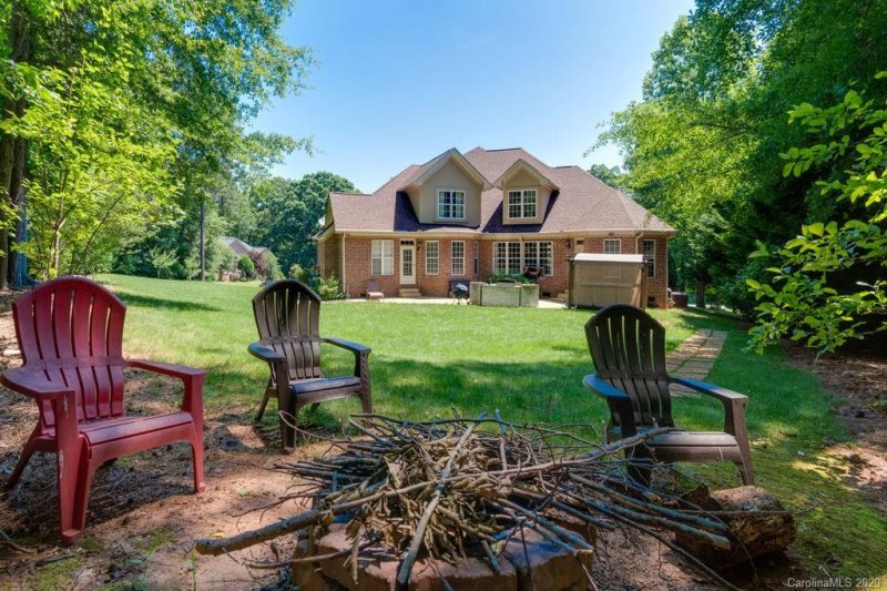 Property image 4 at 221 Lytham Lane, Stanley, NC 28164