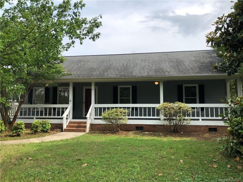 Property image 2 at 389 Roberta Road, Concord, NC 28027