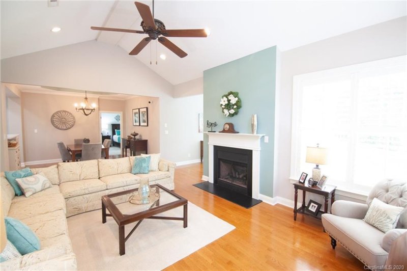 Property image 5 at 10725 Vicino Court, Matthews, NC 28105