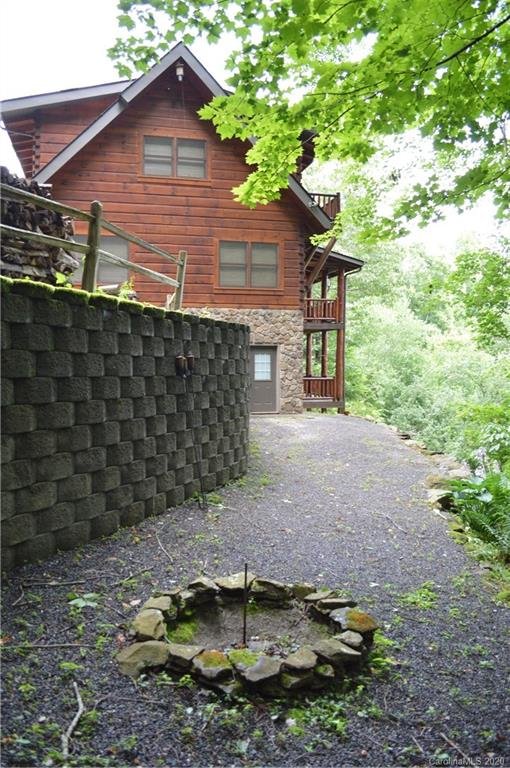 Property image 4 at 725 Point Of View Drive, Waynesville, NC 28785