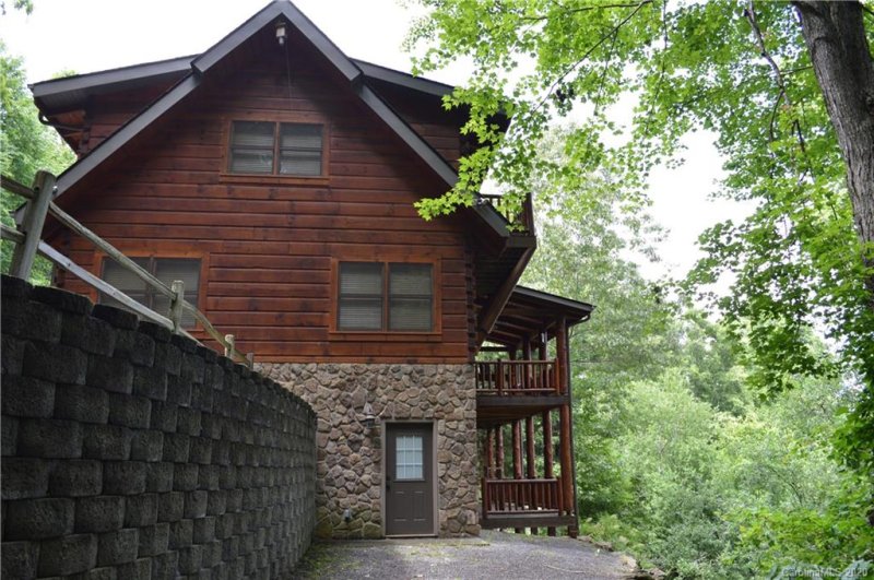 Property image 5 at 725 Point Of View Drive, Waynesville, NC 28785