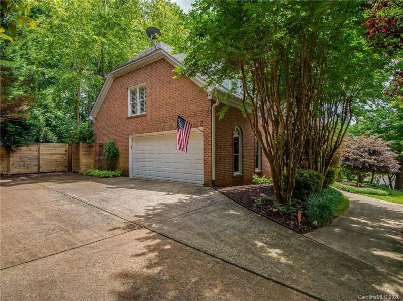 Property image 3 at 4605 Coburn Court, Charlotte, NC 28277