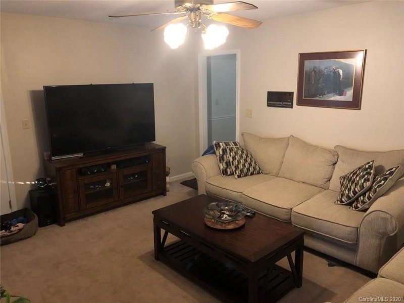 Property image 5 at 316 Melissa Way, Hendersonville, NC 28791