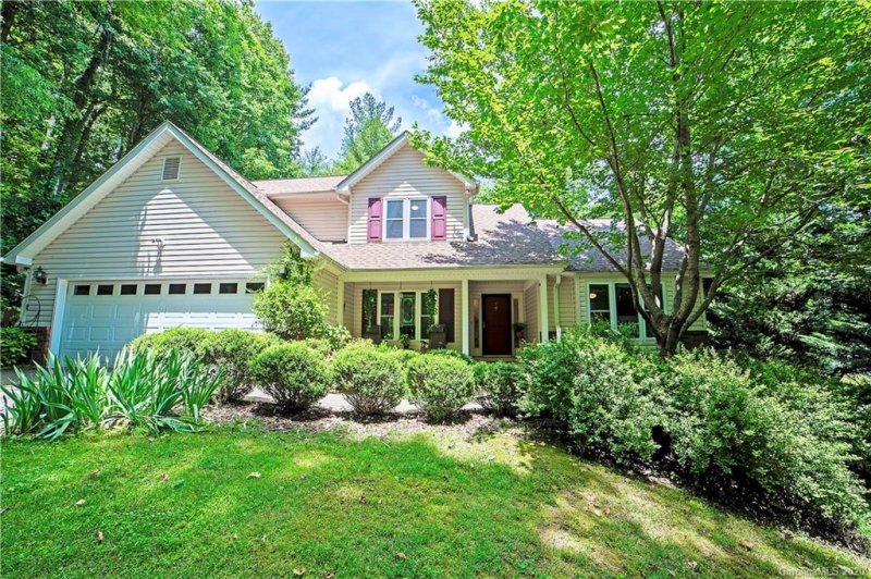 Property image 2 at 38 Weston Heights Drive, Asheville, NC 28803