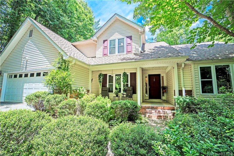 Property image 3 at 38 Weston Heights Drive, Asheville, NC 28803