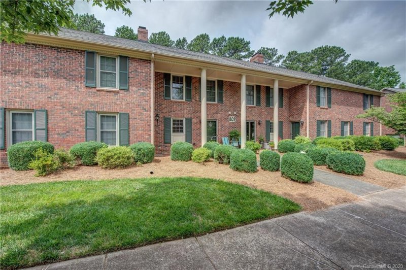 Property image 2 at 809 Jamestown Drive, Gastonia, NC 28056