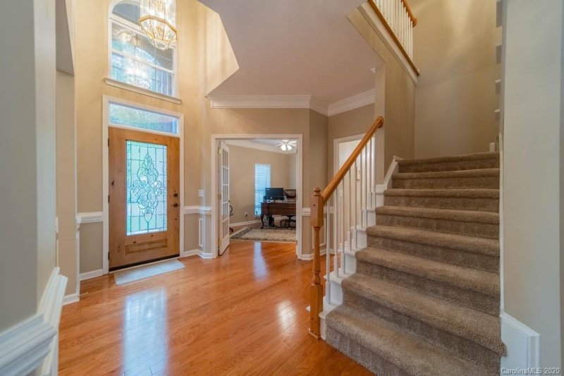 Property image 3 at 8908 Arbor Grove Lane, Charlotte, NC 28277