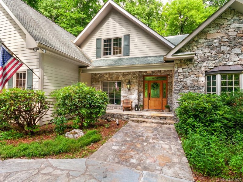 Property image 2 at 22 Camellia Court, Waynesville, NC 28786