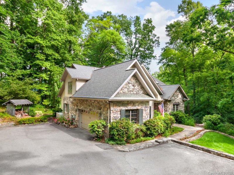 Property image 3 at 22 Camellia Court, Waynesville, NC 28786