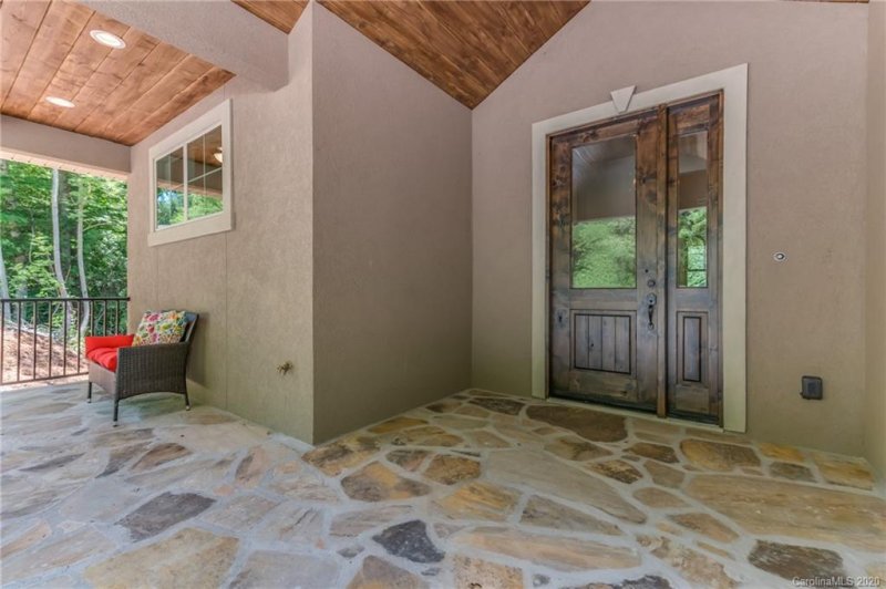 Property image 3 at 277 Mistletoe Trail, Hendersonville, NC 28791