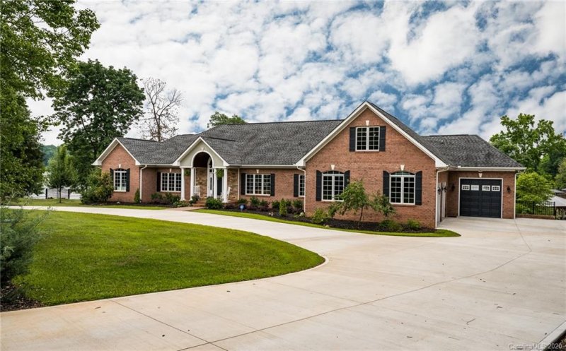 Property image 2 at 5730 Griffin Point, Clover, SC 29710
