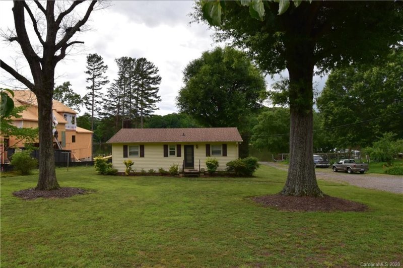 Property image 5 at 140 Morgan Bluff Road, Mooresville, NC 28117