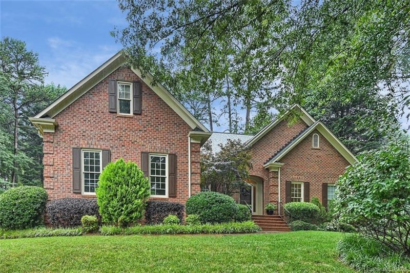 21437 Blakely Shores Drive