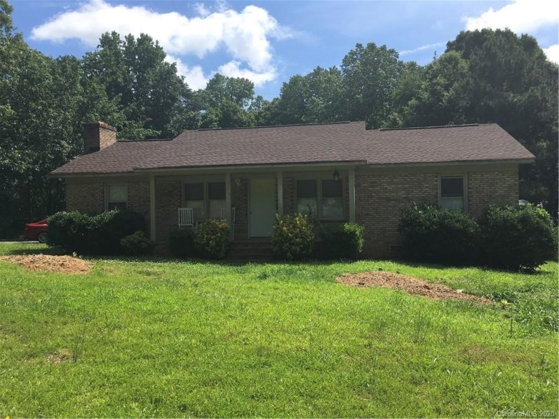 Property image 2 at 7859 Tradewinds Drive, Sherrills Ford, NC 28673