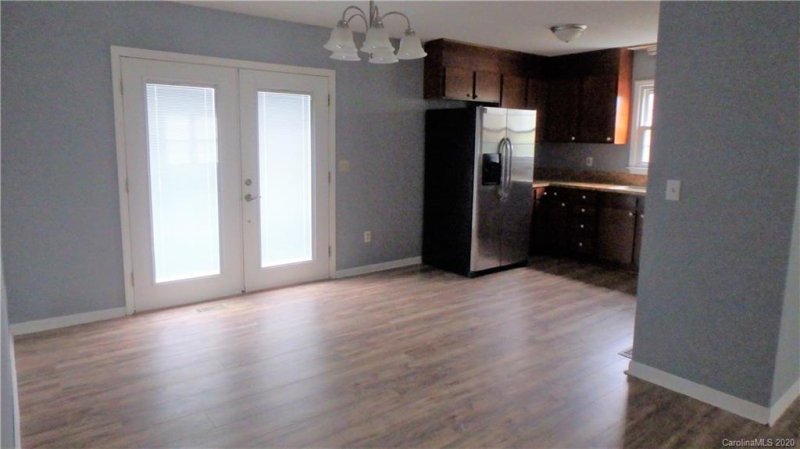 Property image 2 at 3205 44th Avenue Drive, Hickory, NC 28601