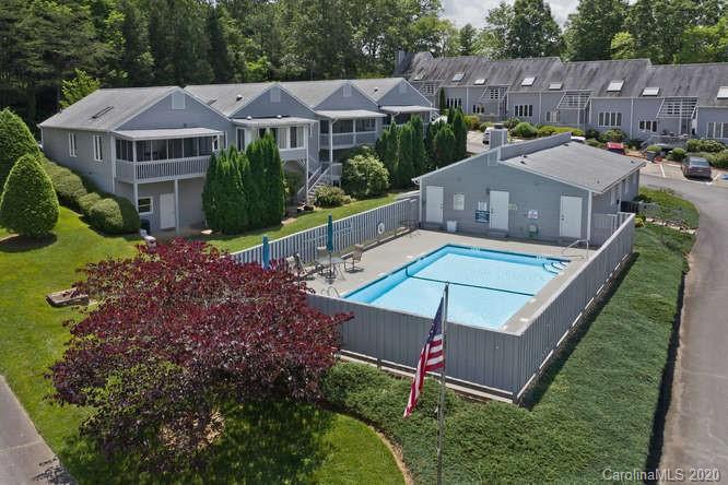 Property image 2 at 3 Lynx Drive, Black Mountain, NC 28711