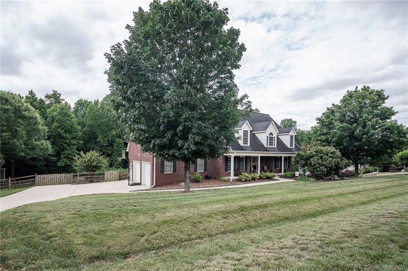 Property image 3 at 123 Northchase Drive, Concord, NC 28027