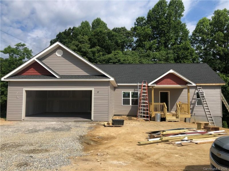 Property image 2 at 308 Beck Creek Circle, Flat Rock, NC 28731