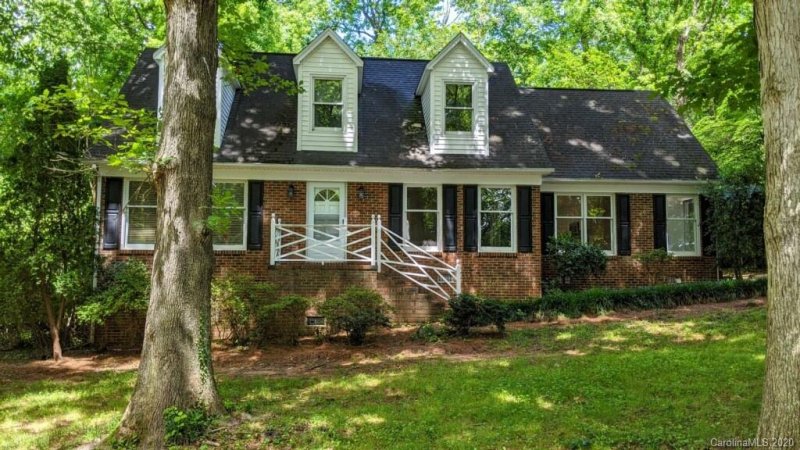 721 Summerwood Drive