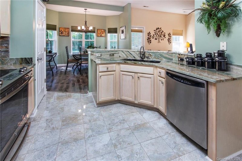 Property image 3 at 852 Murphy Hill Place, Charlotte, NC 28214