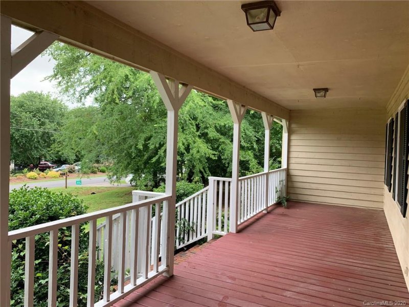 Property image 2 at 20814 Lagoona Drive, Cornelius, NC 28031