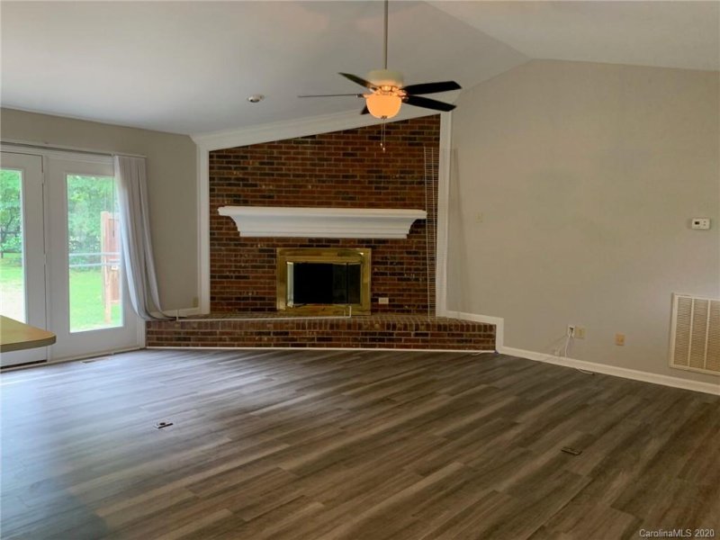 Property image 5 at 20814 Lagoona Drive, Cornelius, NC 28031