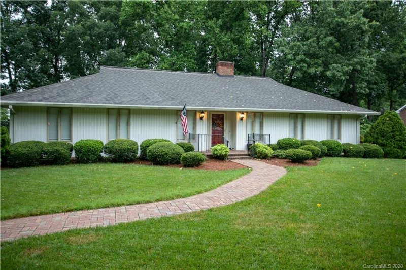 Property image 2 at 1624 Heatherloch Drive, Gastonia, NC 28054