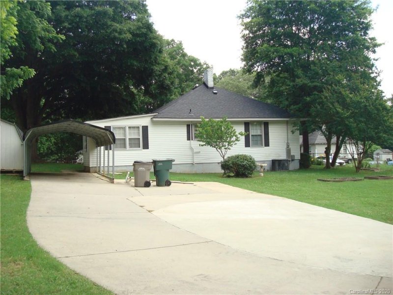 Property image 3 at 908 W 6th Avenue, Gastonia, NC 28052