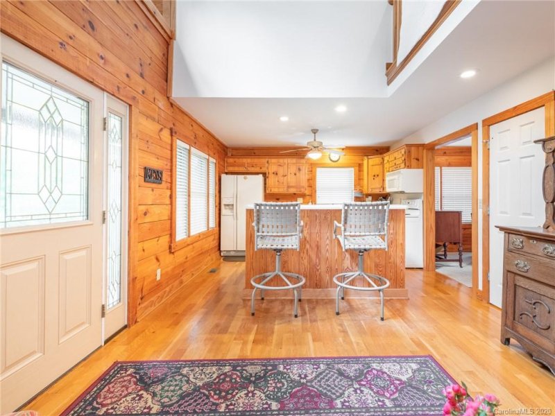 Property image 5 at 7188 Executive Circle, Denver, NC 28037