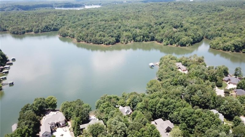 Property image 5 at 108 Deer Cove Lane, Troutman, NC 28166